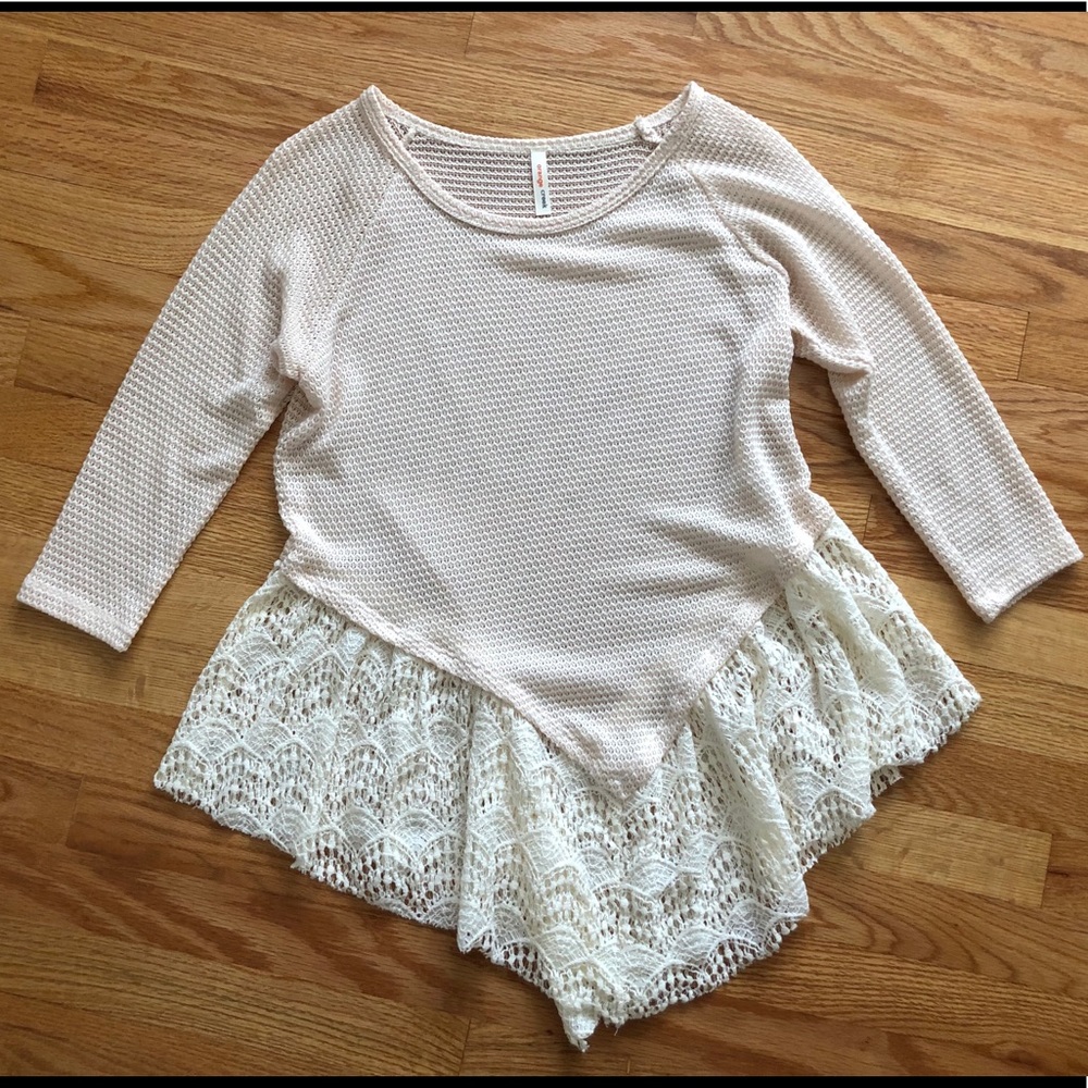 Long sleeve shirt/sweater